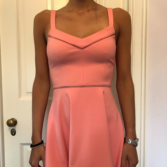 Elizabeth and James Dress - Picture 2 of 8